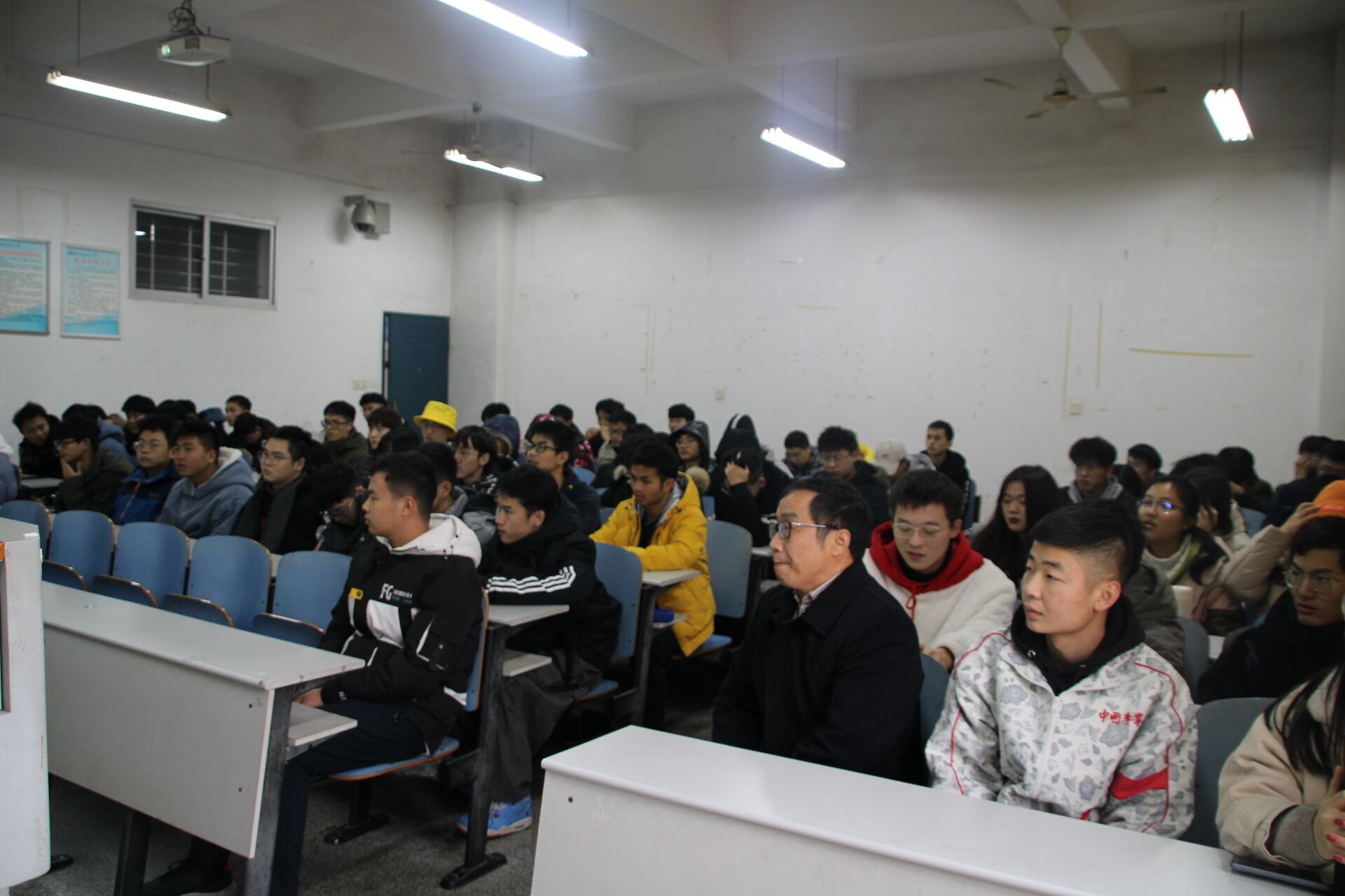 52258efec4cb41e7bc1a99ee0289e7d5.jpg